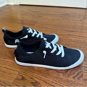Roxy Black and White Women's Sneakers